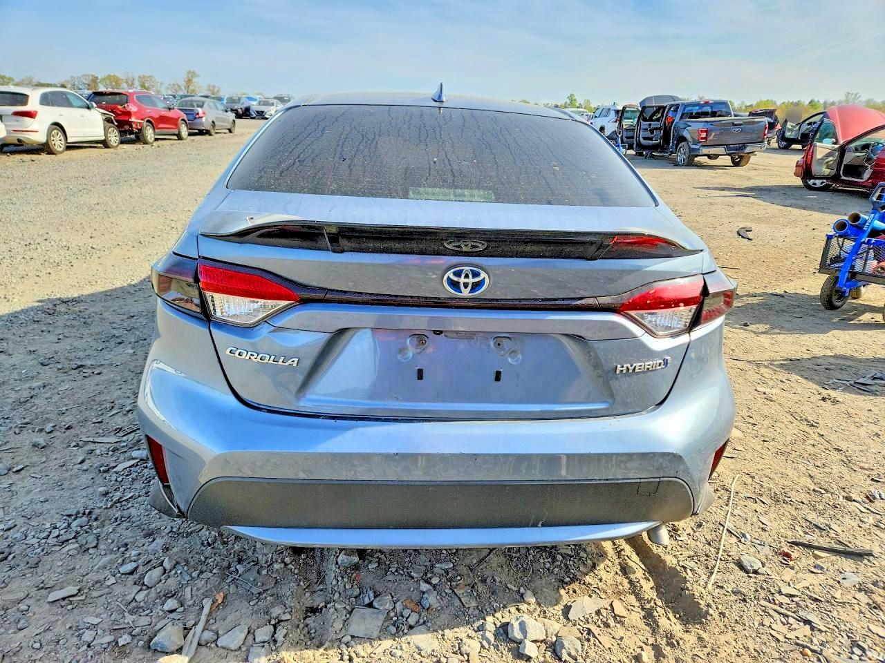 2021 TOYOTA COROLLA LE photo 6