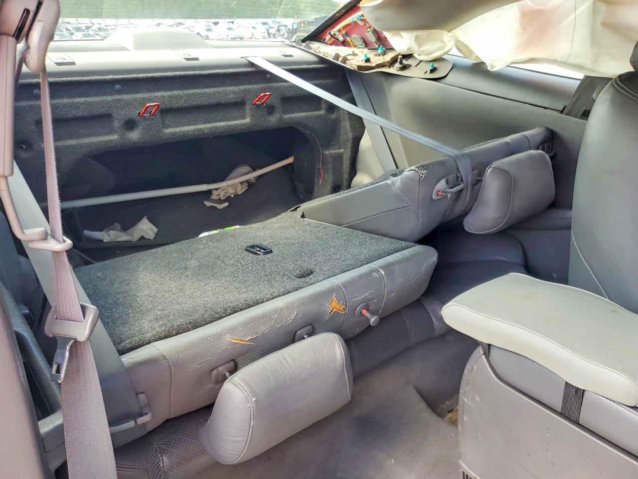 2004 TOYOTA CAMRY SOLARA SLE V6 photo 28