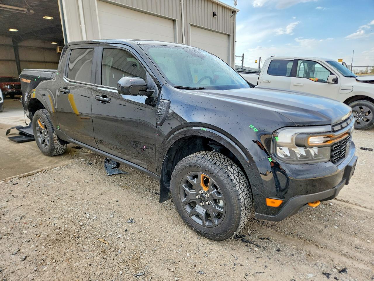 2024 FORD MAVERICK LARIAT TREMOR photo 4