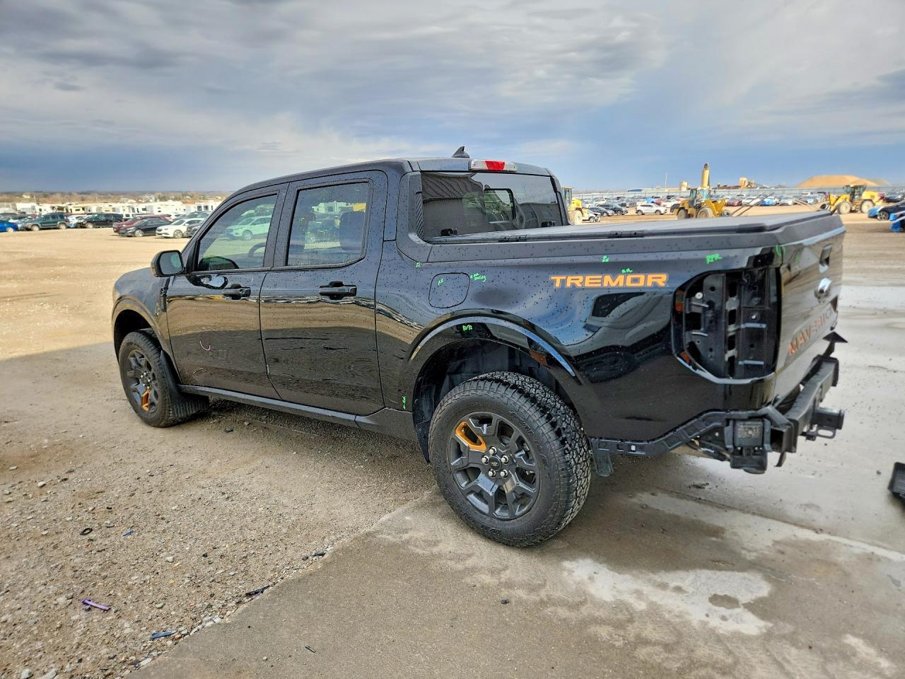2024 FORD MAVERICK LARIAT TREMOR photo 2