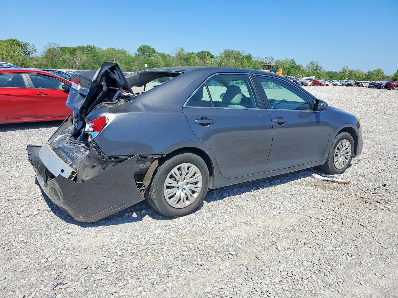 2012 TOYOTA CAMRY L photo 7