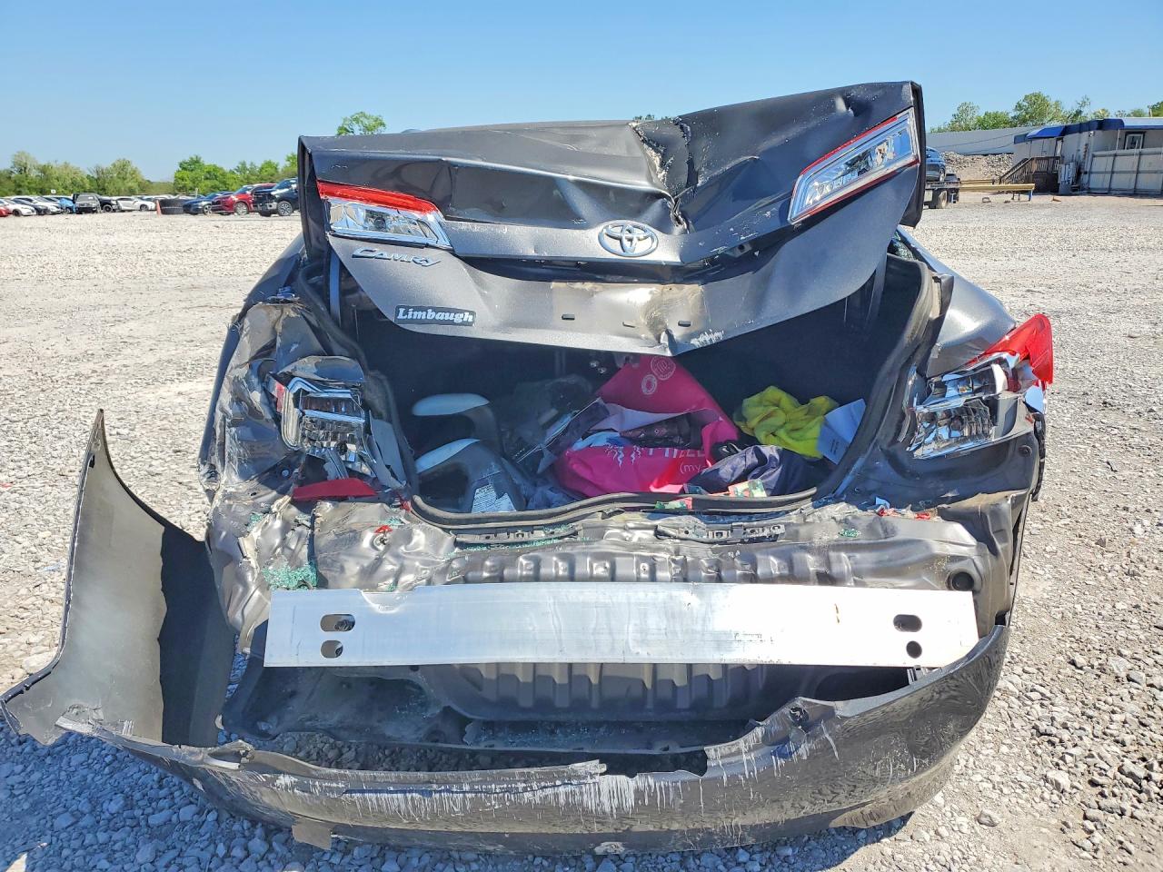 2012 TOYOTA CAMRY L photo 16