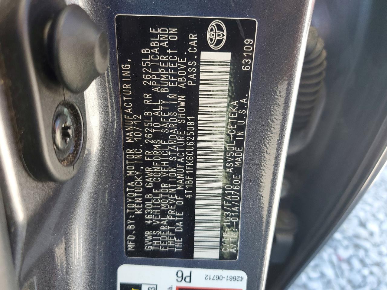 2012 TOYOTA CAMRY L photo 34