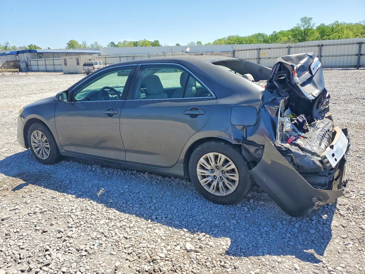 2012 TOYOTA CAMRY L photo 4