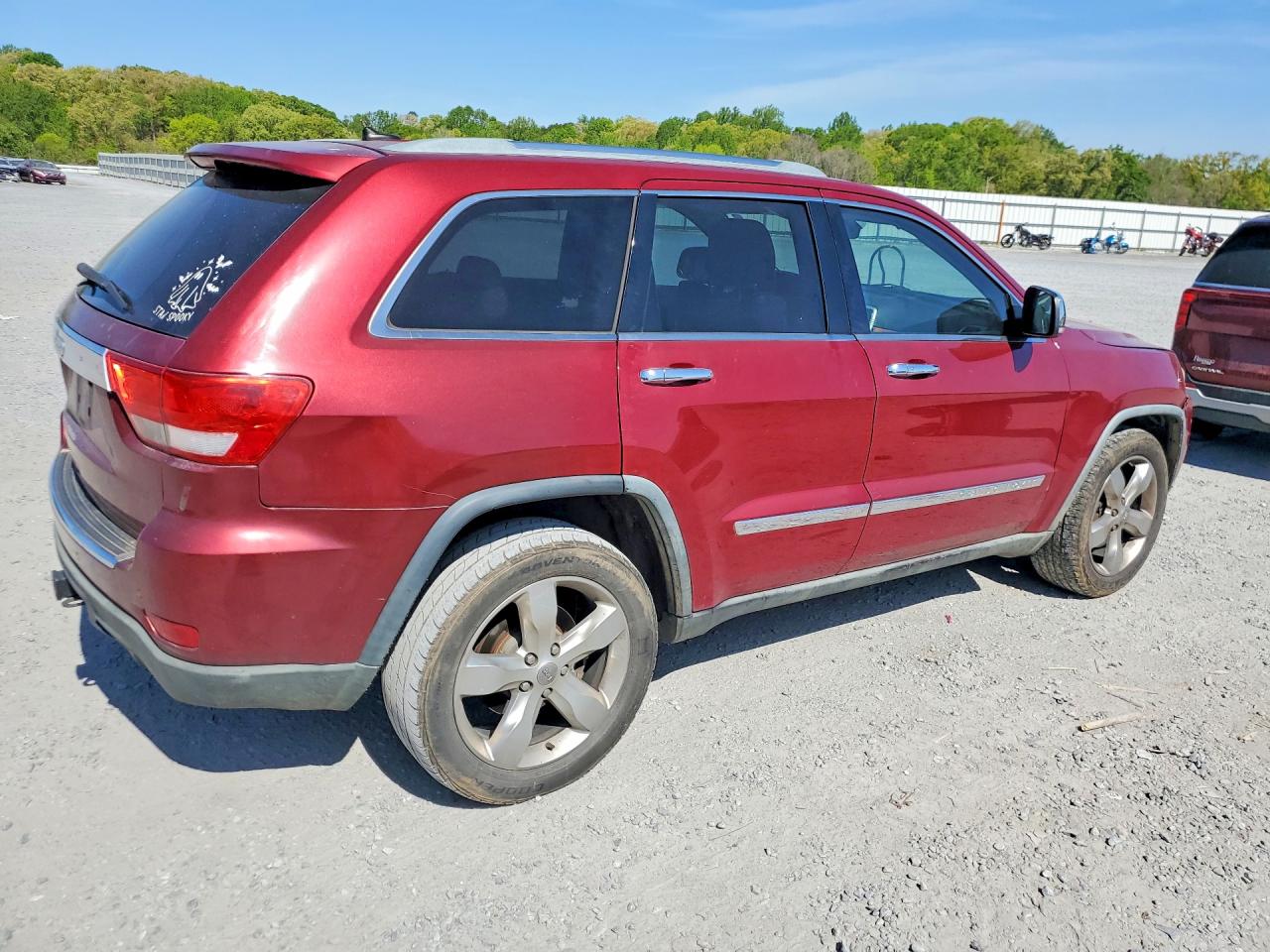 2012 JEEP GRAND CHEROKEE OVERLAND photo 5