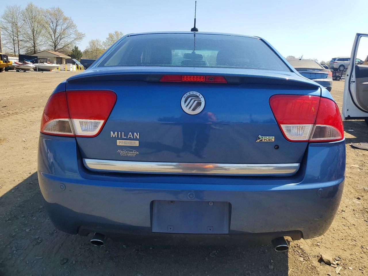 2010 MERCURY MILAN PREMIER photo 11