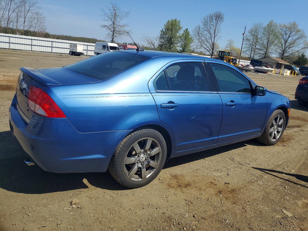 2010 MERCURY MILAN PREMIER photo 5