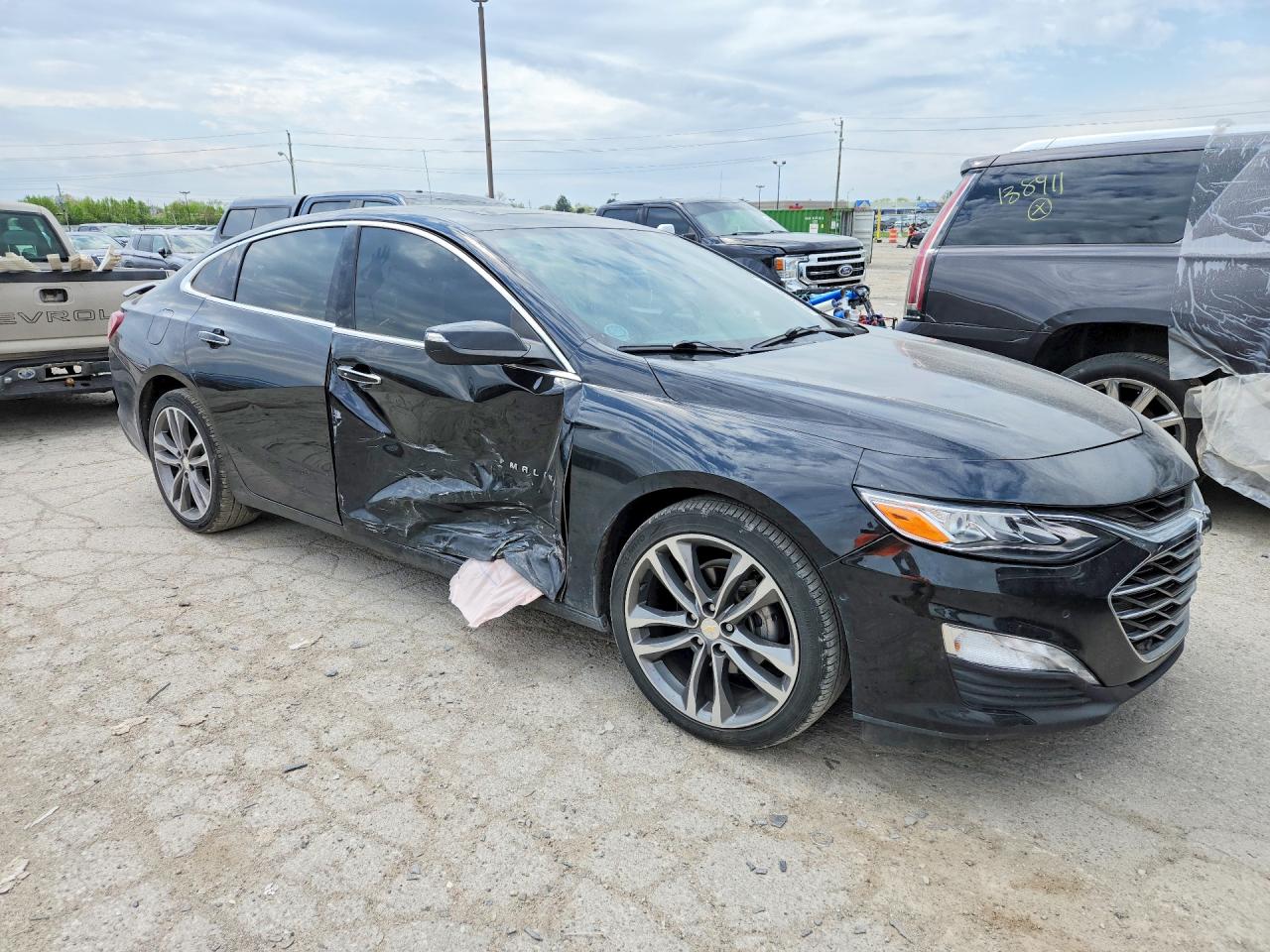 2020 CHEVROLET MALIBU PREMIER photo 4
