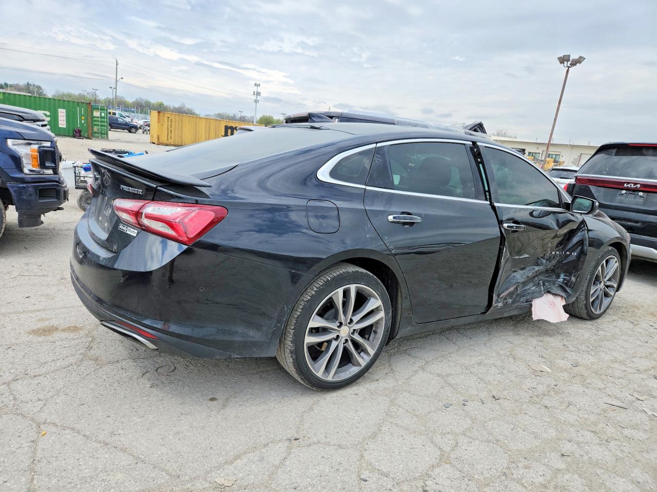 2020 CHEVROLET MALIBU PREMIER photo 3