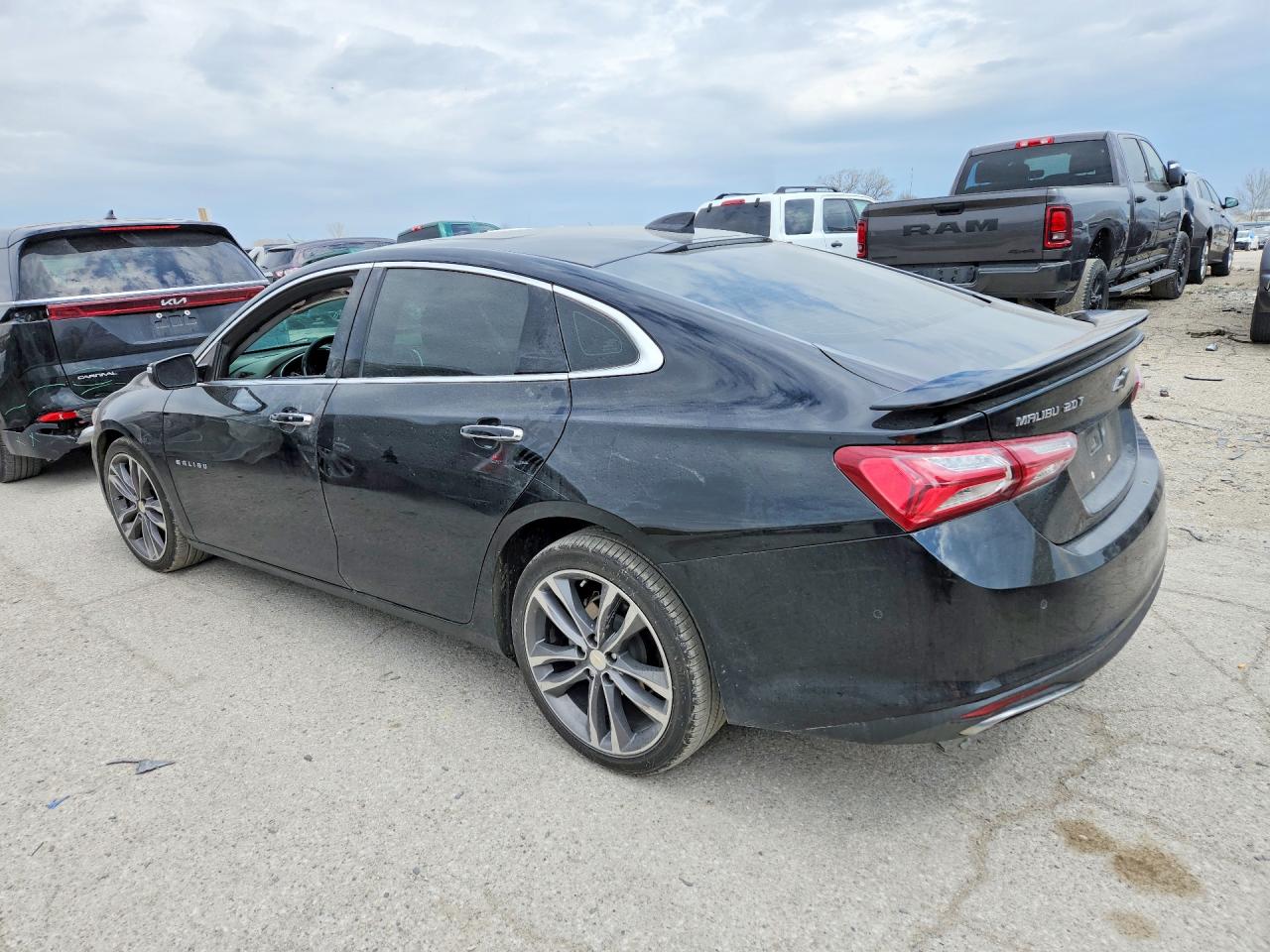 2020 CHEVROLET MALIBU PREMIER photo 2