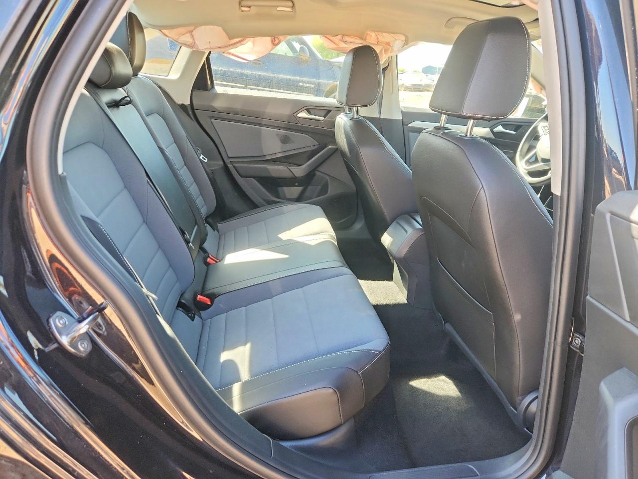 2025 VOLKSWAGEN JETTA SE photo 28