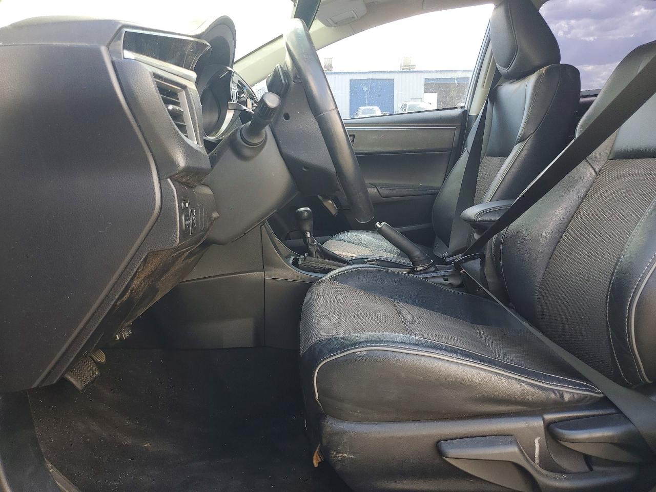 2014 TOYOTA COROLLA S PLUS photo 19
