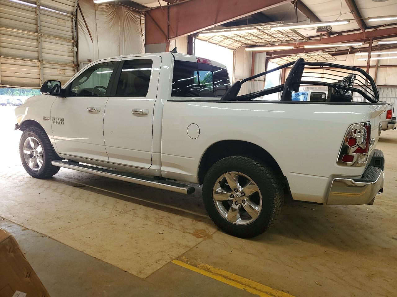 2013 RAM 1500 SLT photo 4