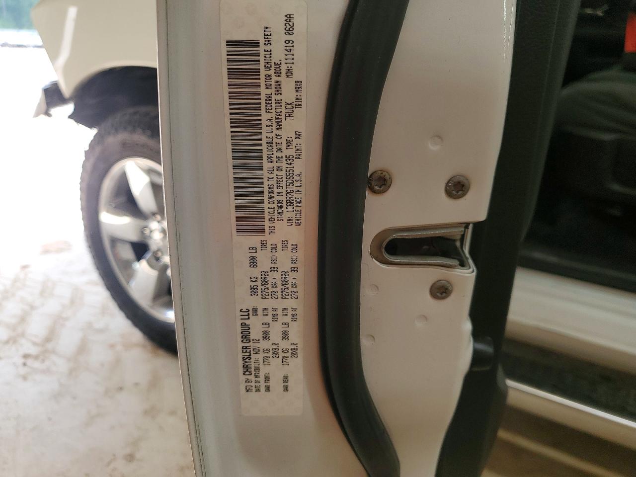 2013 RAM 1500 SLT photo 34