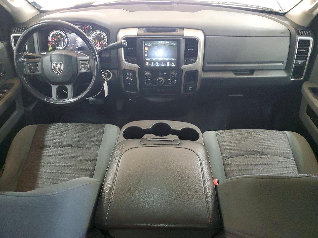 2013 RAM 1500 SLT photo 22