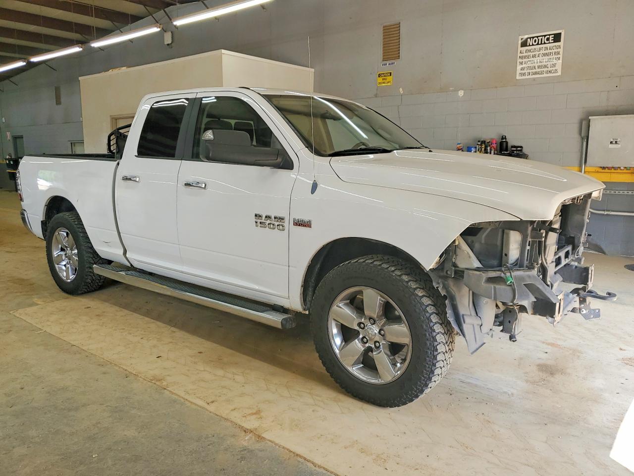 2013 RAM 1500 SLT photo 10