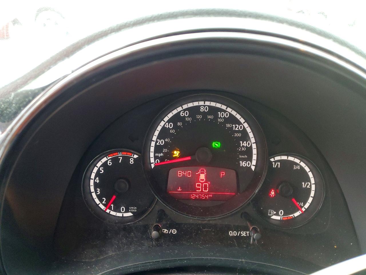 2015 VOLKSWAGEN BEETLE 1.8T photo 25