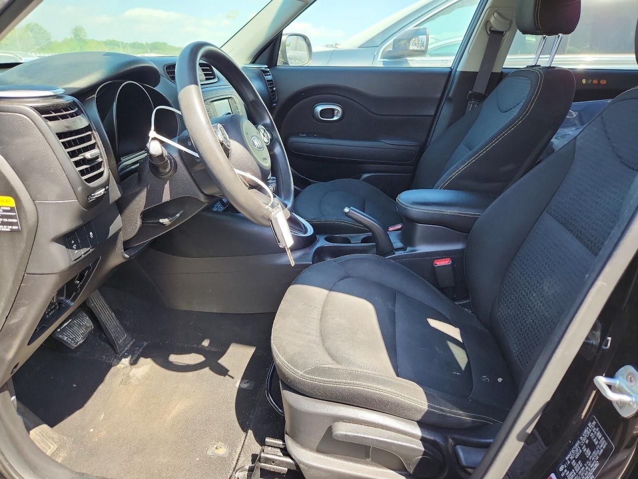 2016 KIA SOUL + photo 19