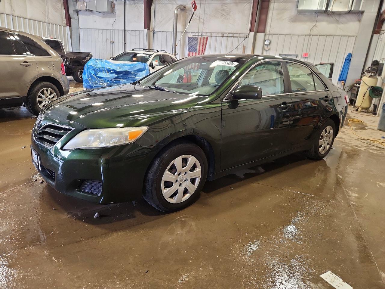 2011 TOYOTA CAMRY