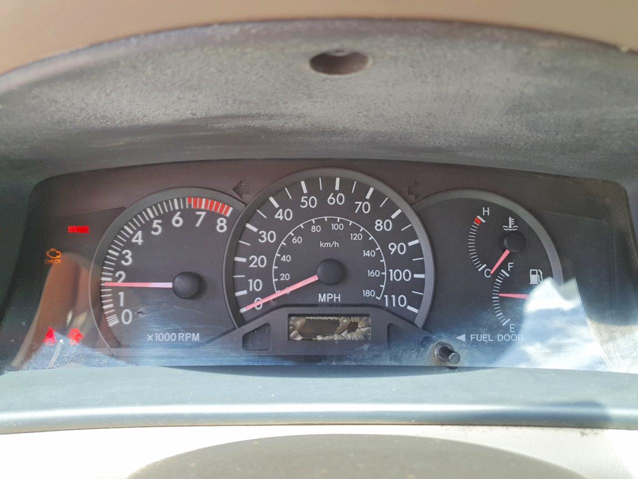 2004 TOYOTA COROLLA CE photo 9