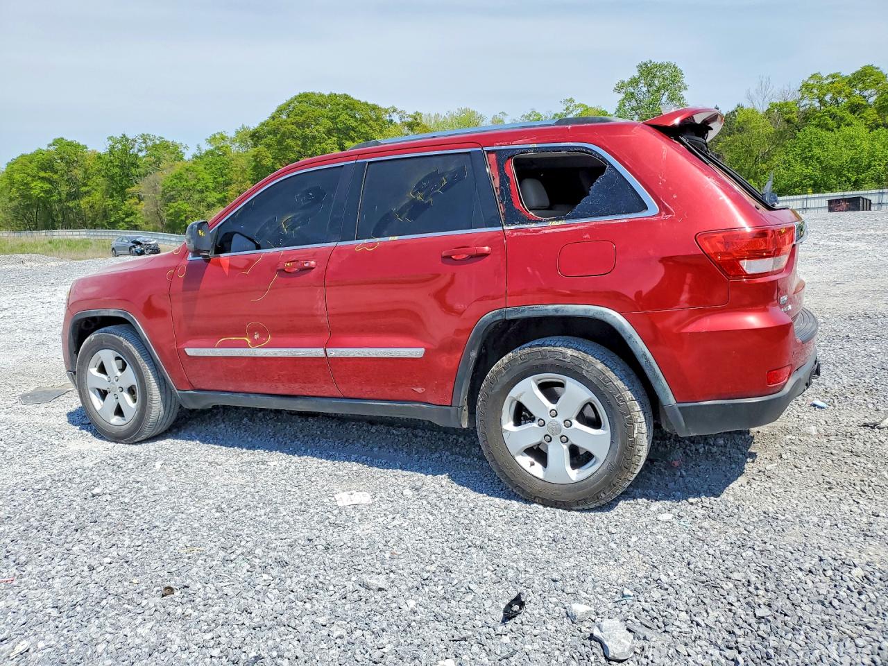2011 JEEP GRAND CHEROKEE LAREDO photo 3
