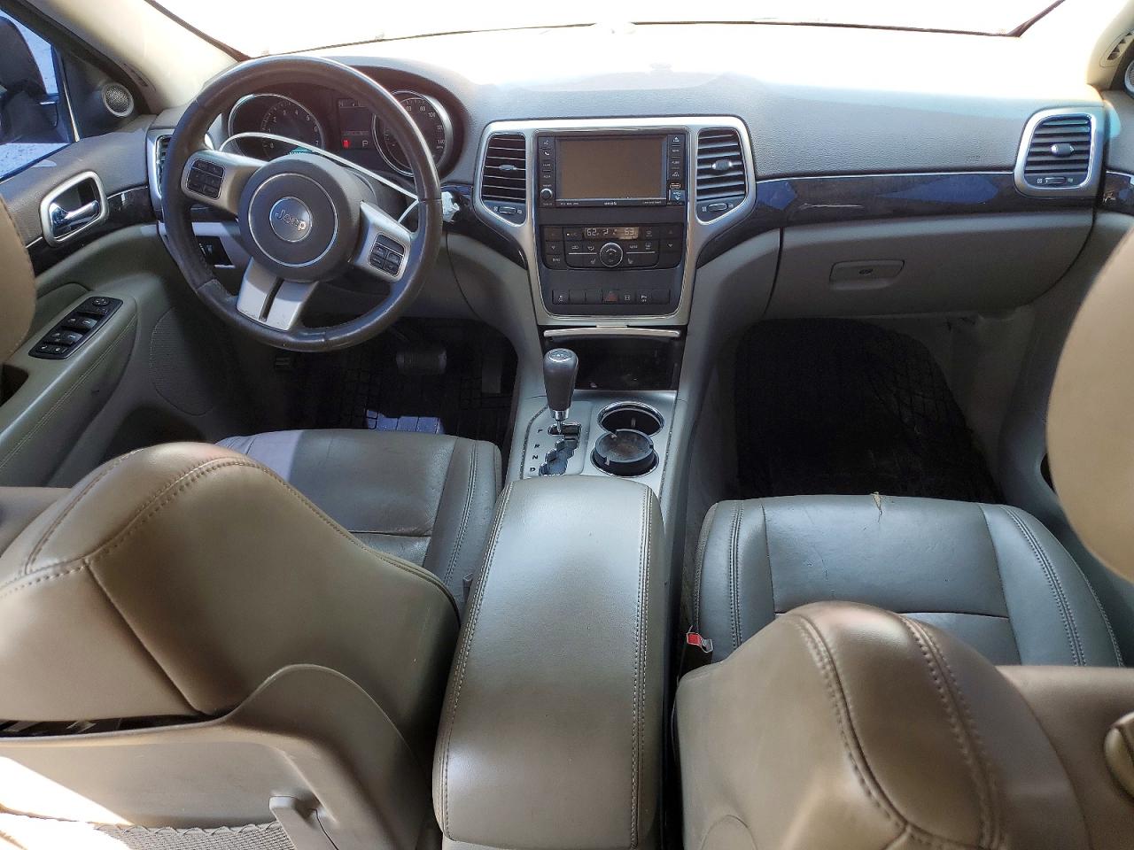 2011 JEEP GRAND CHEROKEE LAREDO photo 15