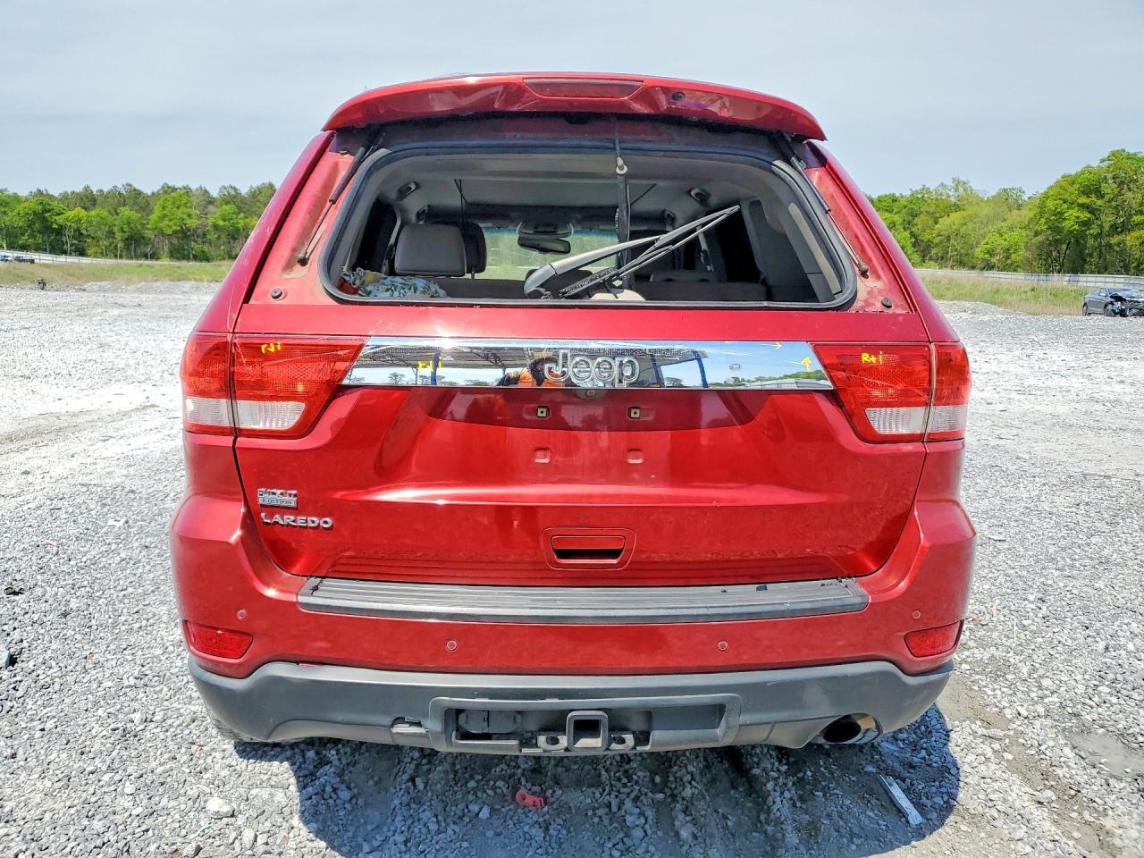 2011 JEEP GRAND CHEROKEE LAREDO photo 11