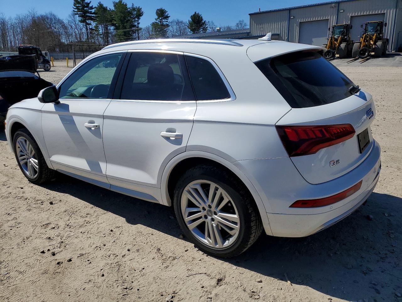 2019 AUDI Q5 PREMIUM PLUS photo 3