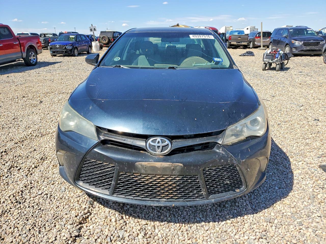 2016 TOYOTA CAMRY SE photo 9
