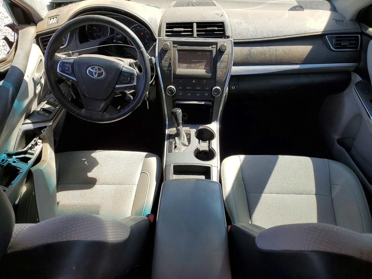 2016 TOYOTA CAMRY SE photo 15