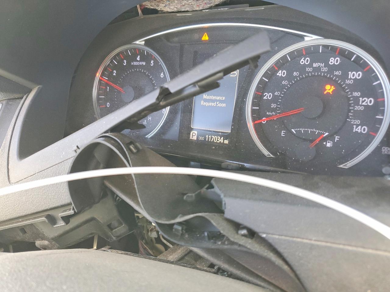2016 TOYOTA CAMRY SE photo 17