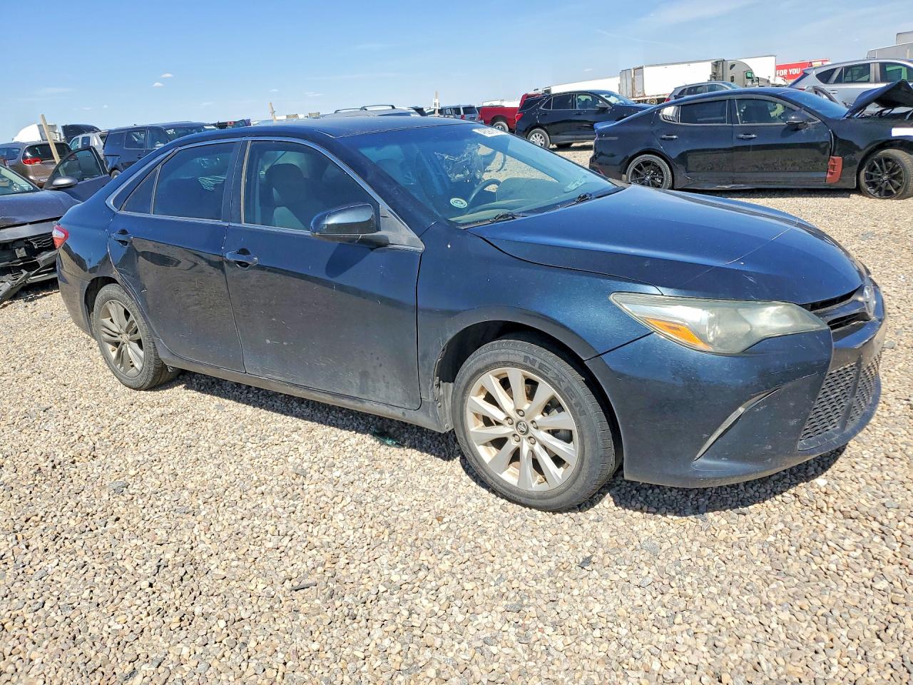 2016 TOYOTA CAMRY SE photo 7