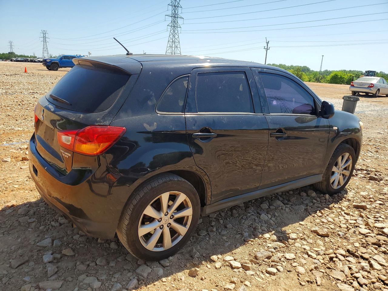2014 MITSUBISHI OUTLANDER SPORT ES photo 5