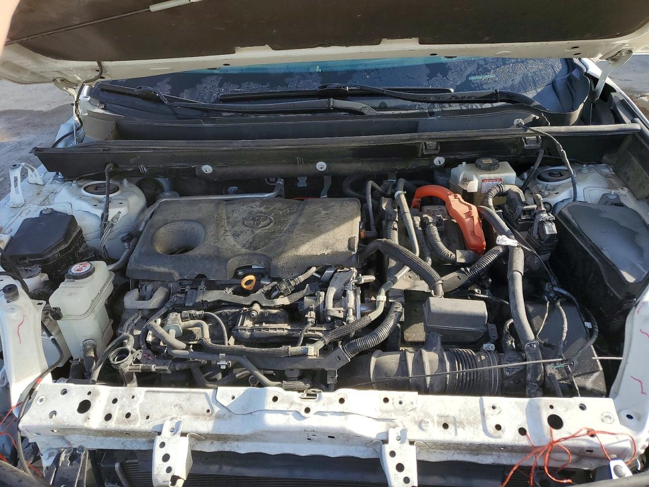 2021 TOYOTA RAV4 XSE photo 34