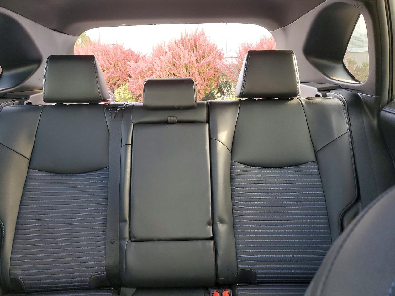 2021 TOYOTA RAV4 XSE photo 28