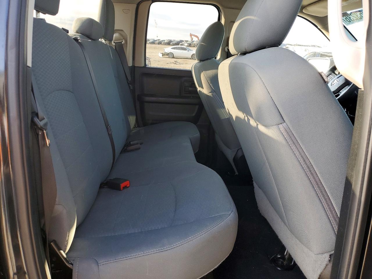 2018 RAM 1500 ST photo 10