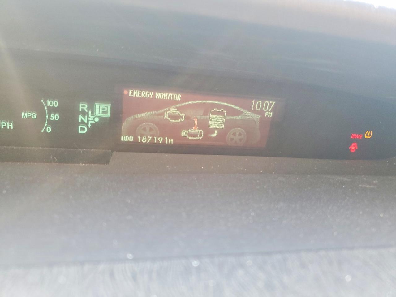 2014 TOYOTA PRIUS FOUR photo 17