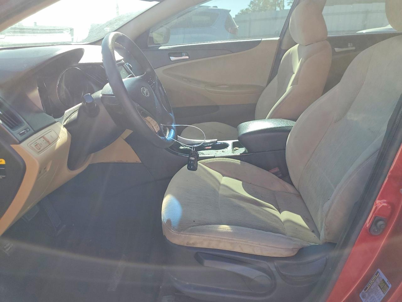 2013 HYUNDAI SONATA GLS photo 13