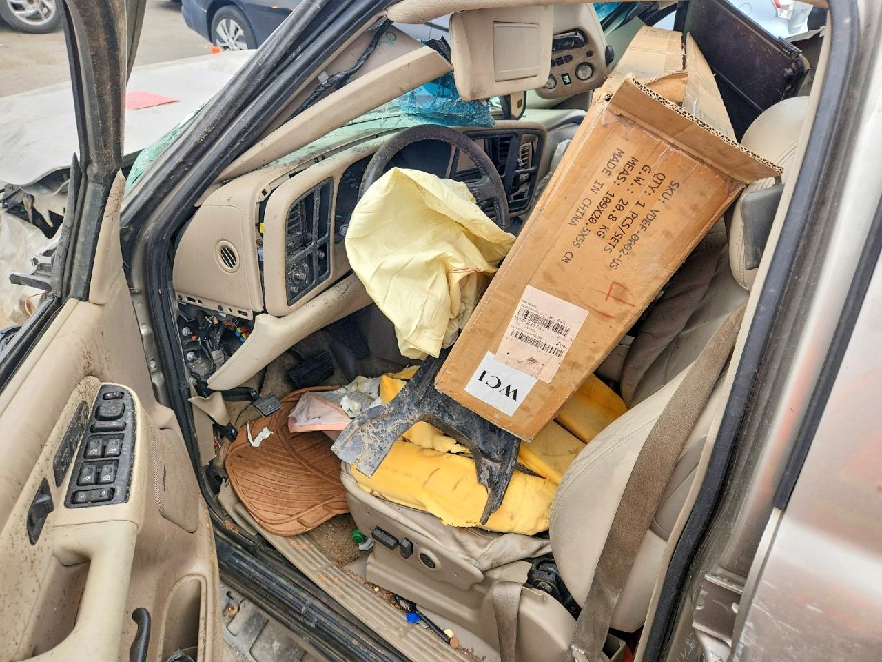 2003 CHEVROLET TAHOE photo 22