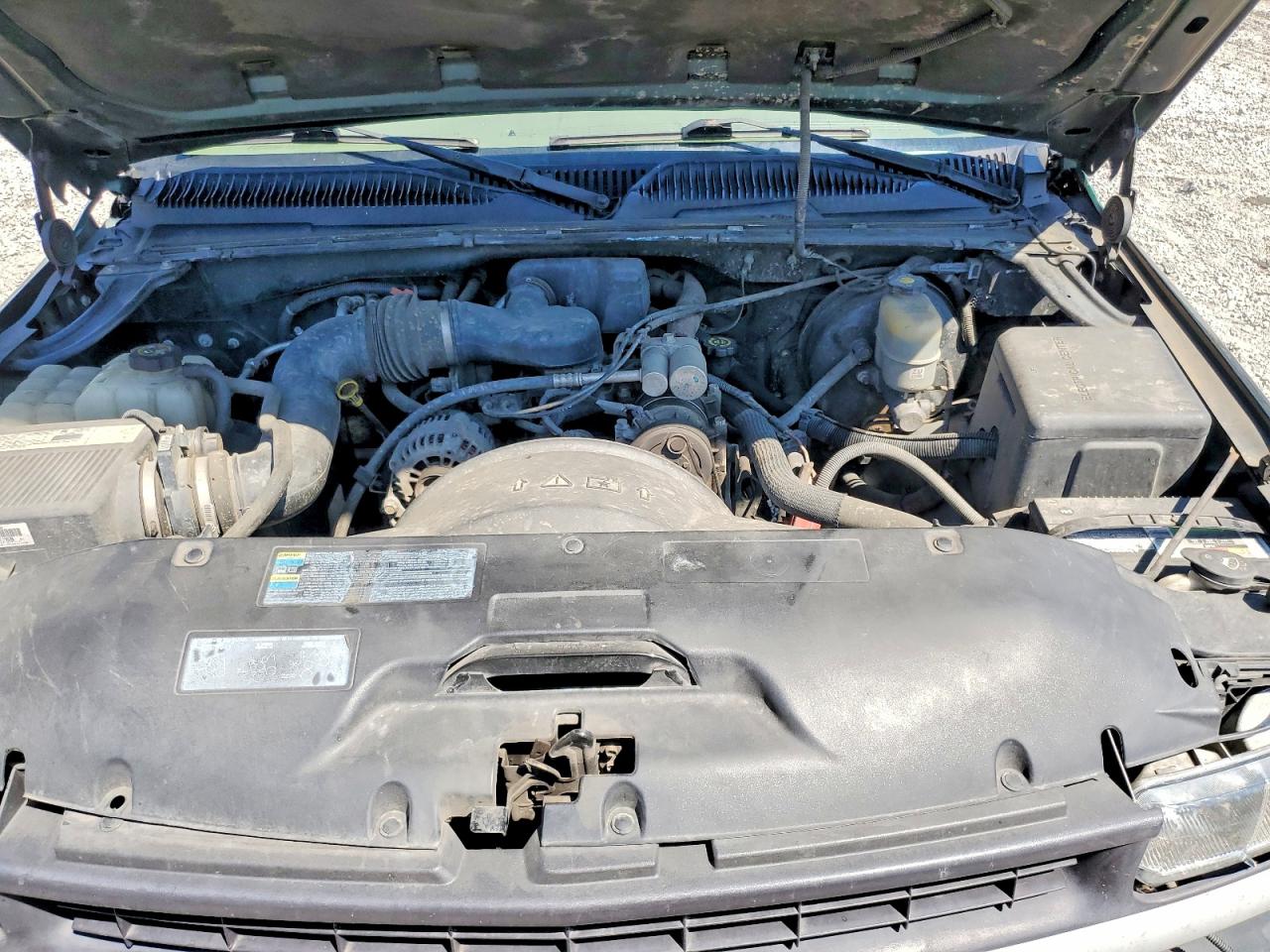 2002 CHEVROLET SILVERADO C1500 photo 31