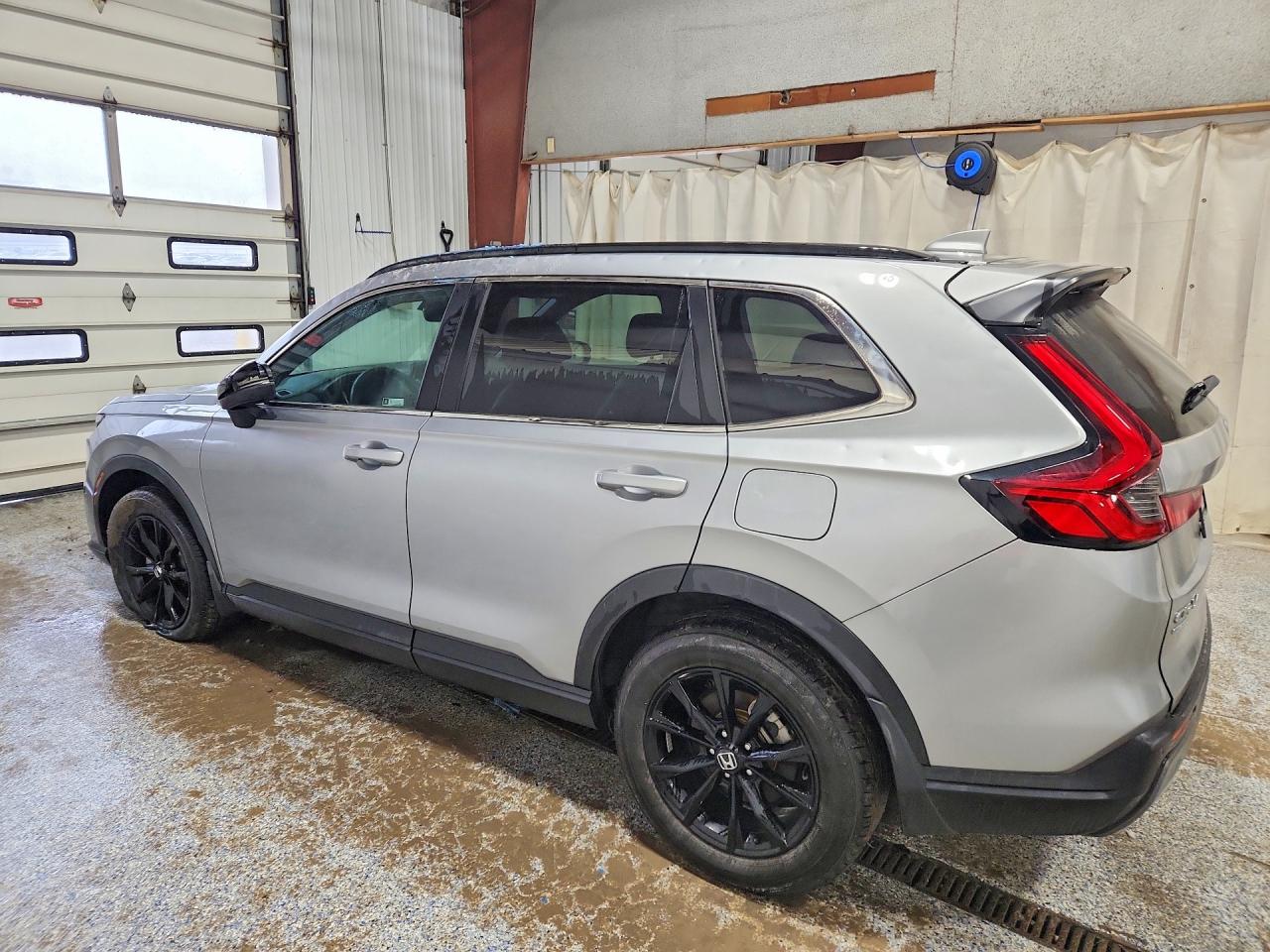 2024 HONDA CR-V SPORT photo 2