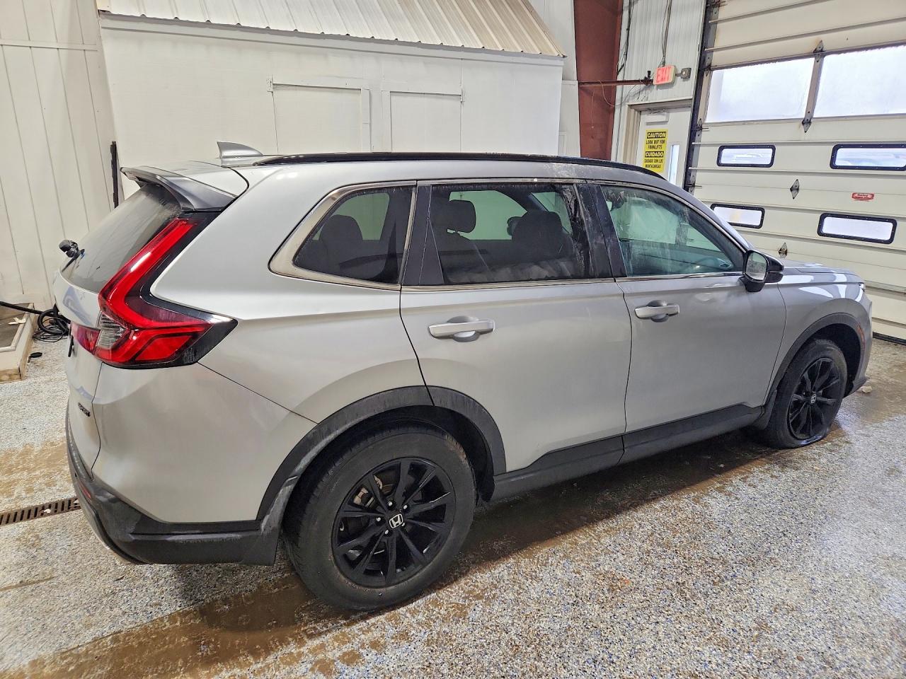 2024 HONDA CR-V SPORT photo 3