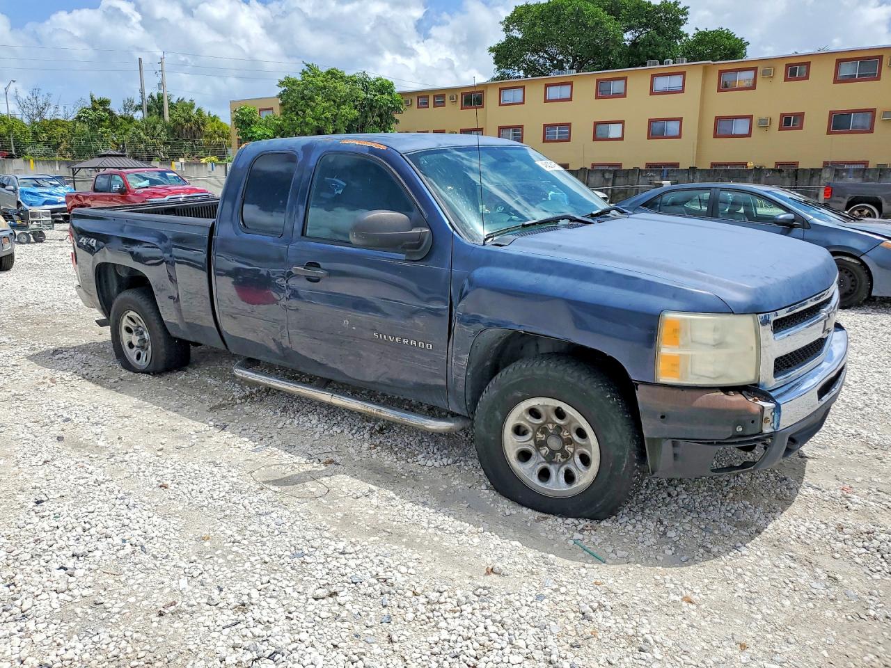 2010 CHEVROLET SILVERADO K1500 LT photo 7