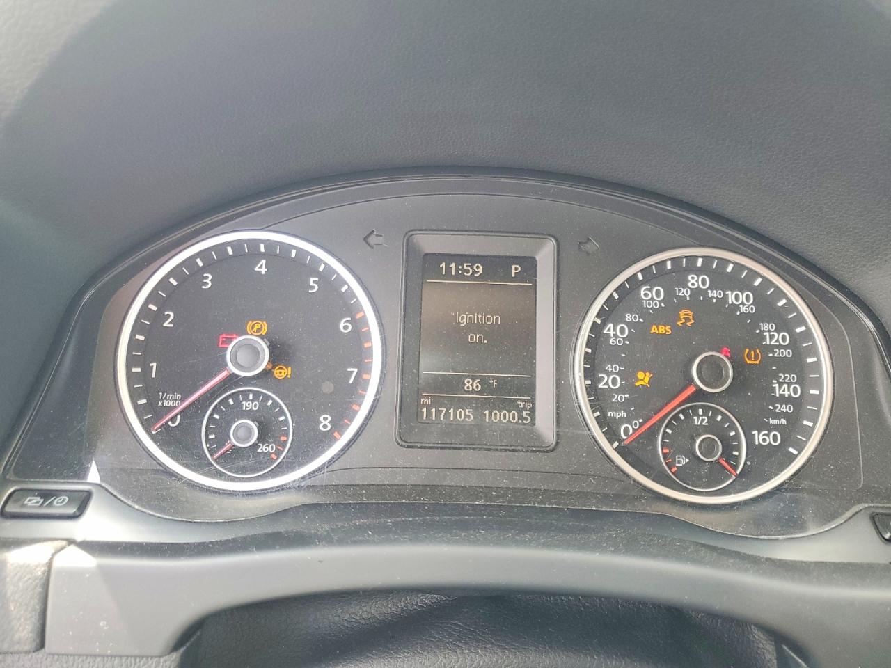 2016 VOLKSWAGEN TIGUAN S photo 17