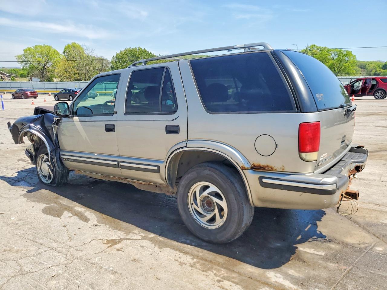 1998 CHEVROLET BLAZER photo 3