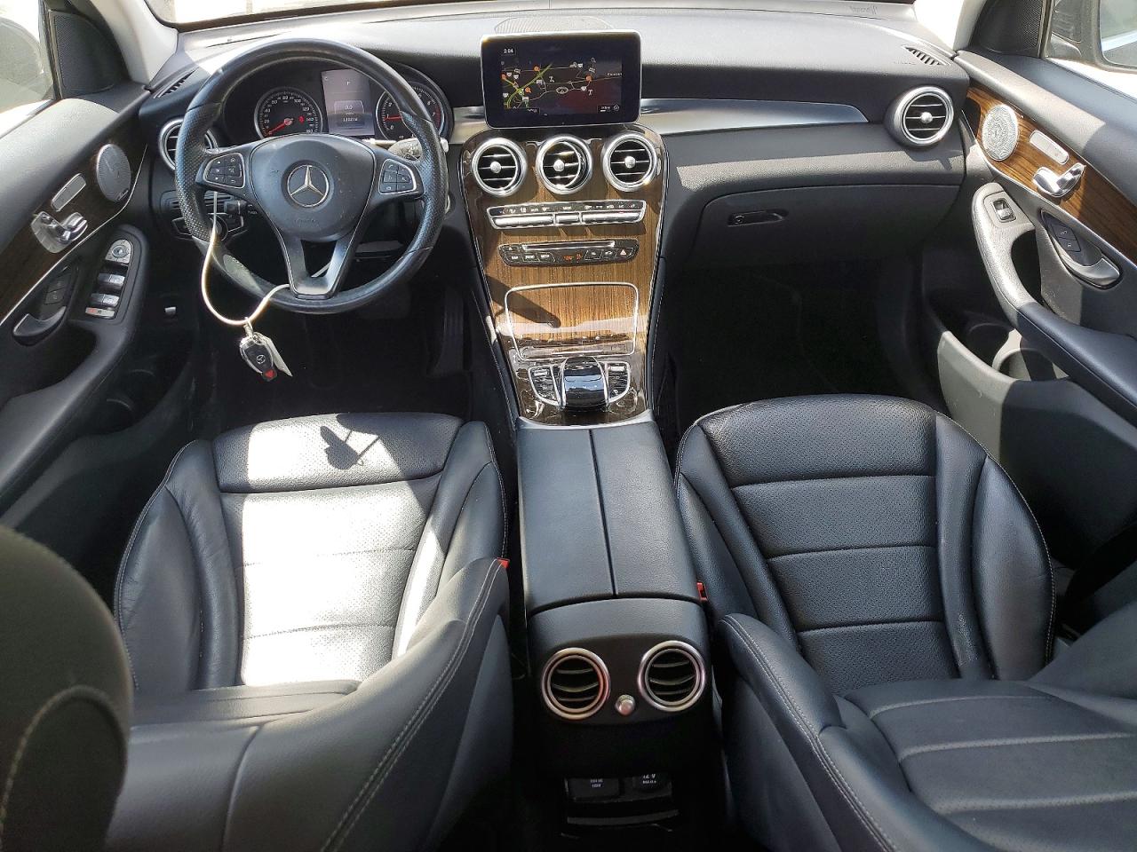2016 MERCEDES-BENZ GLC 300 photo 22
