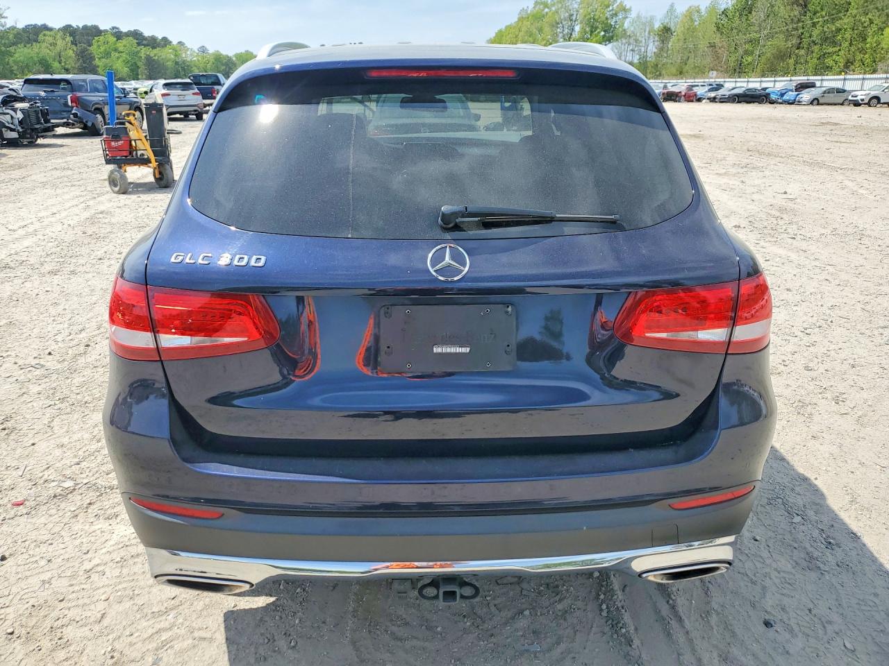 2016 MERCEDES-BENZ GLC 300 photo 16