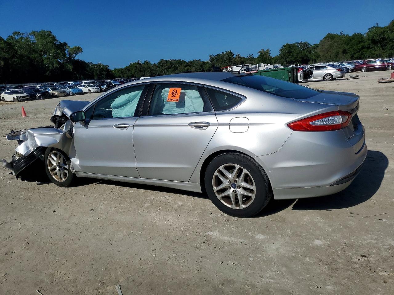 2015 FORD FUSION SE photo 3