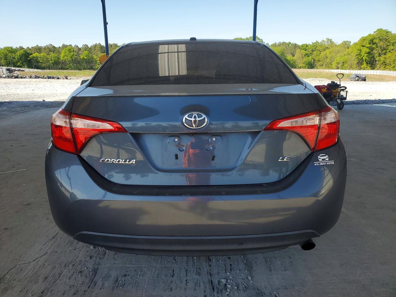 2018 TOYOTA COROLLA LE photo 11