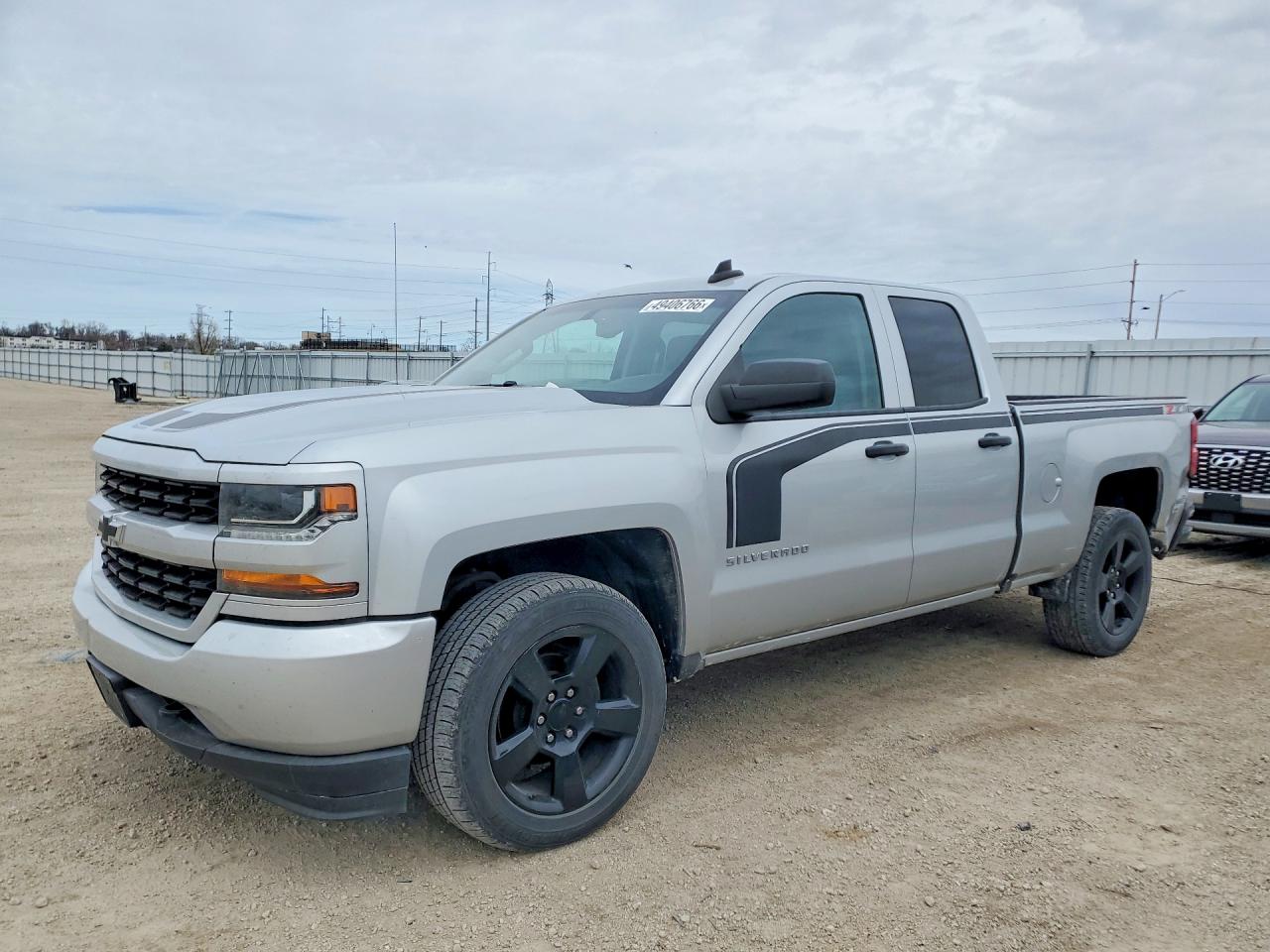 2017 CHEVROLET SILVERADO